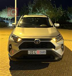 تۆیۆتا ڕاڤ 4